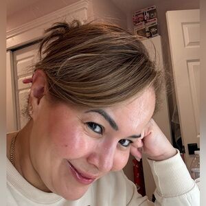 Meet your Posher, Priscilla